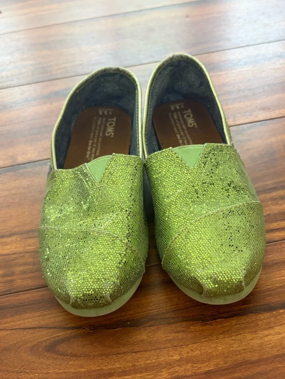 TOMS Kids Green Sparkle Slip-On Shoes Youth 3.5 Tinkerbell